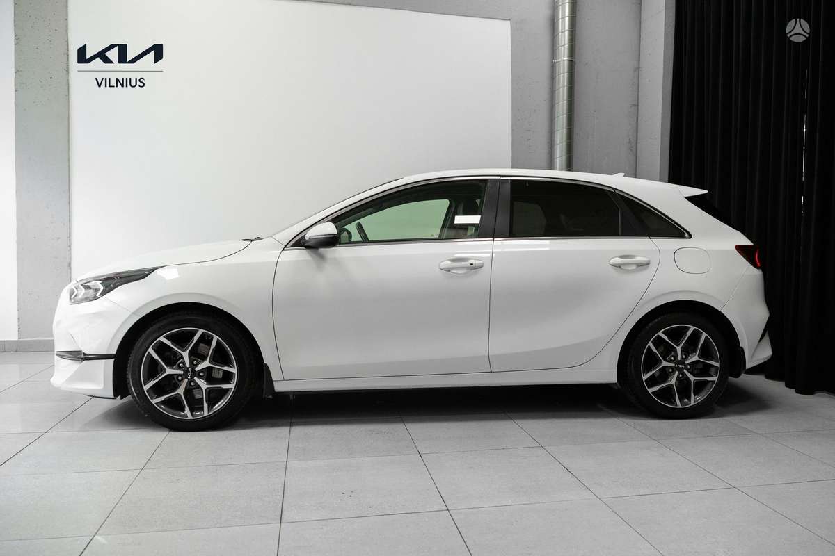 Kia Ceed, 1.6 l., hatchback