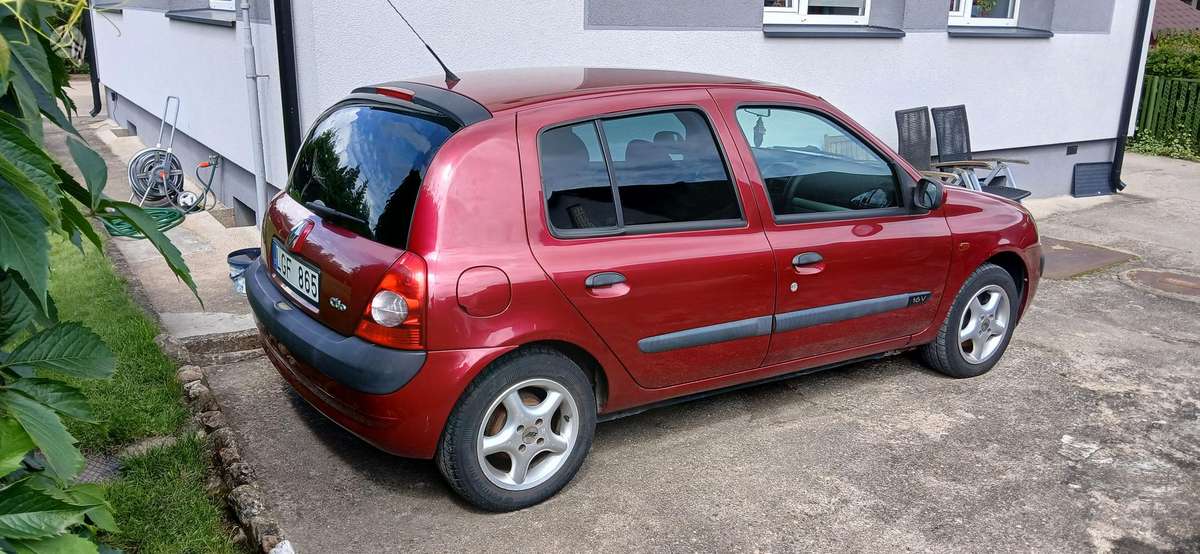 Renault Clio - 5