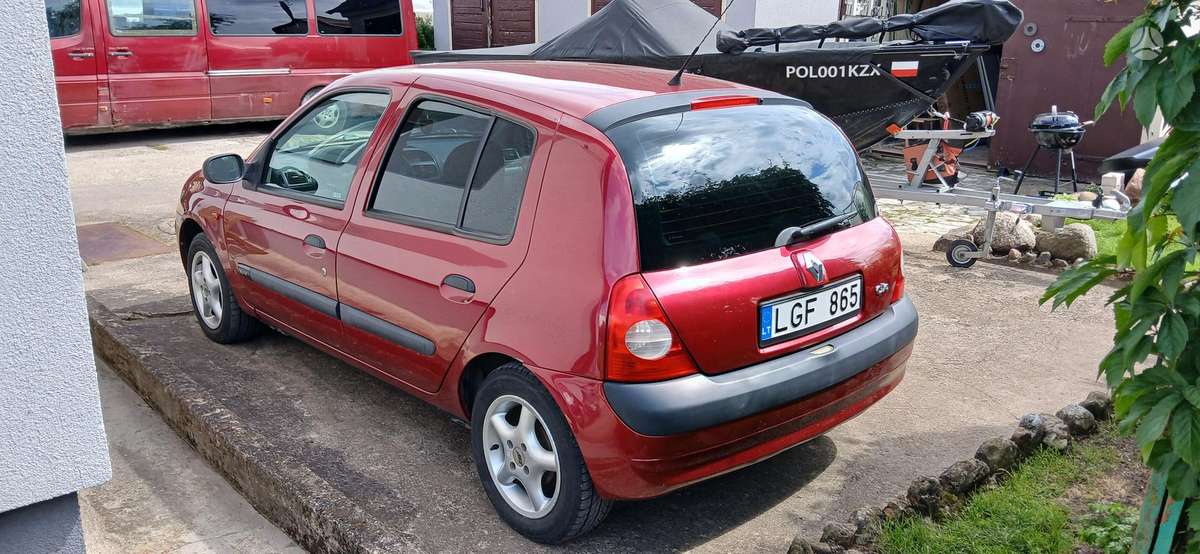 Renault Clio - 6
