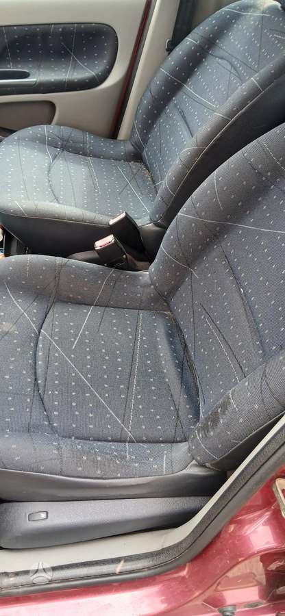 Renault Clio - 9