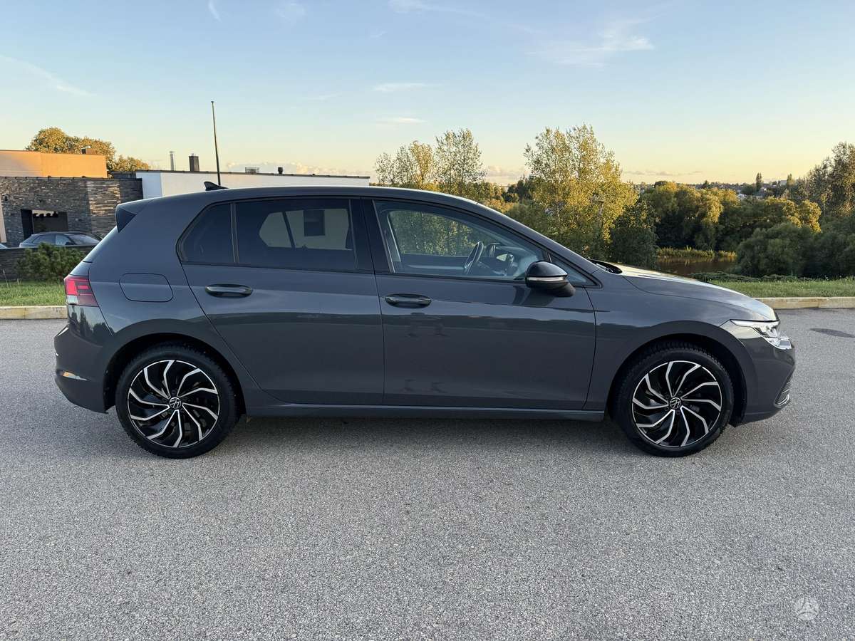 Volkswagen Golf - 9