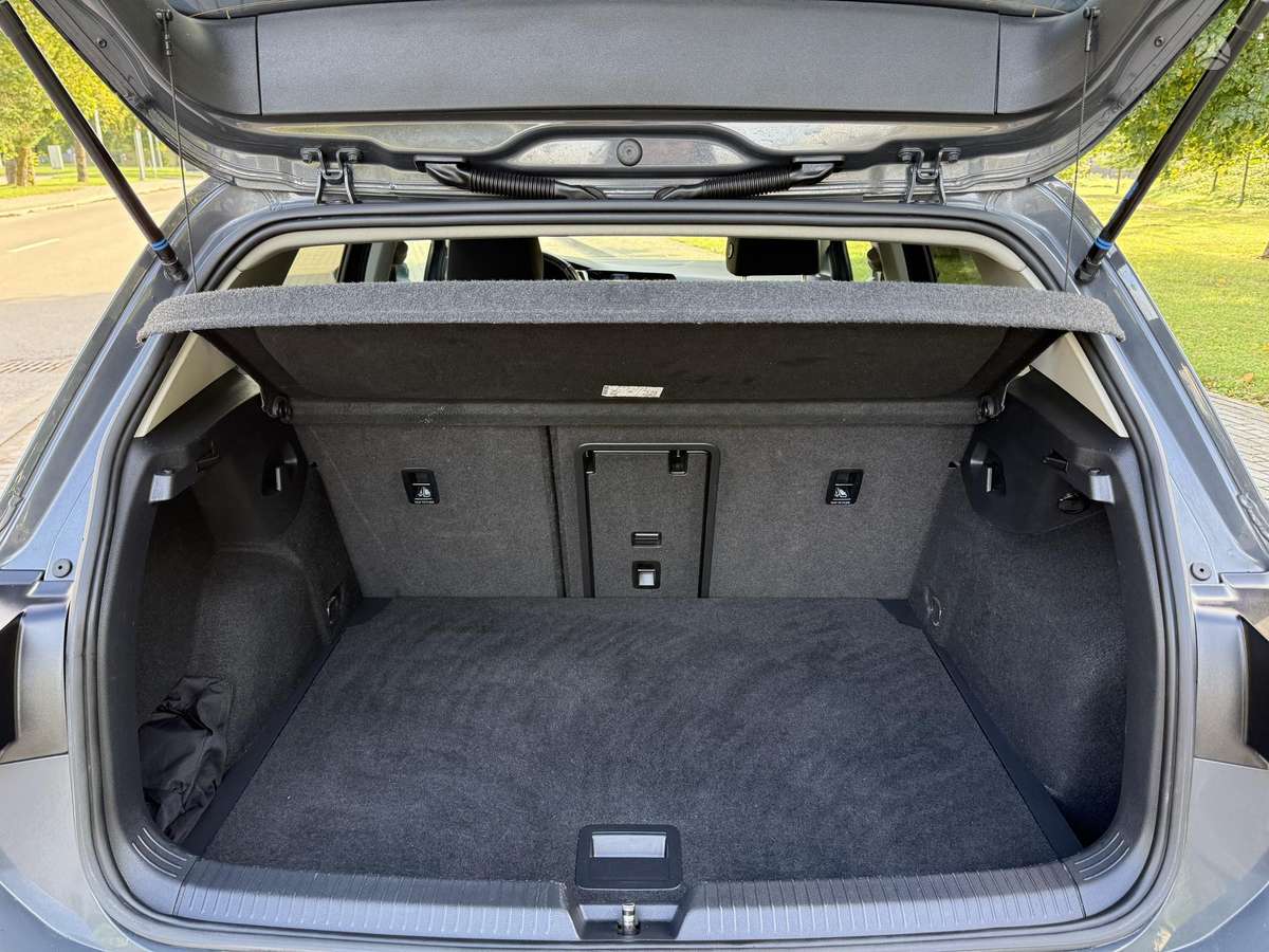 Volkswagen Golf - 7