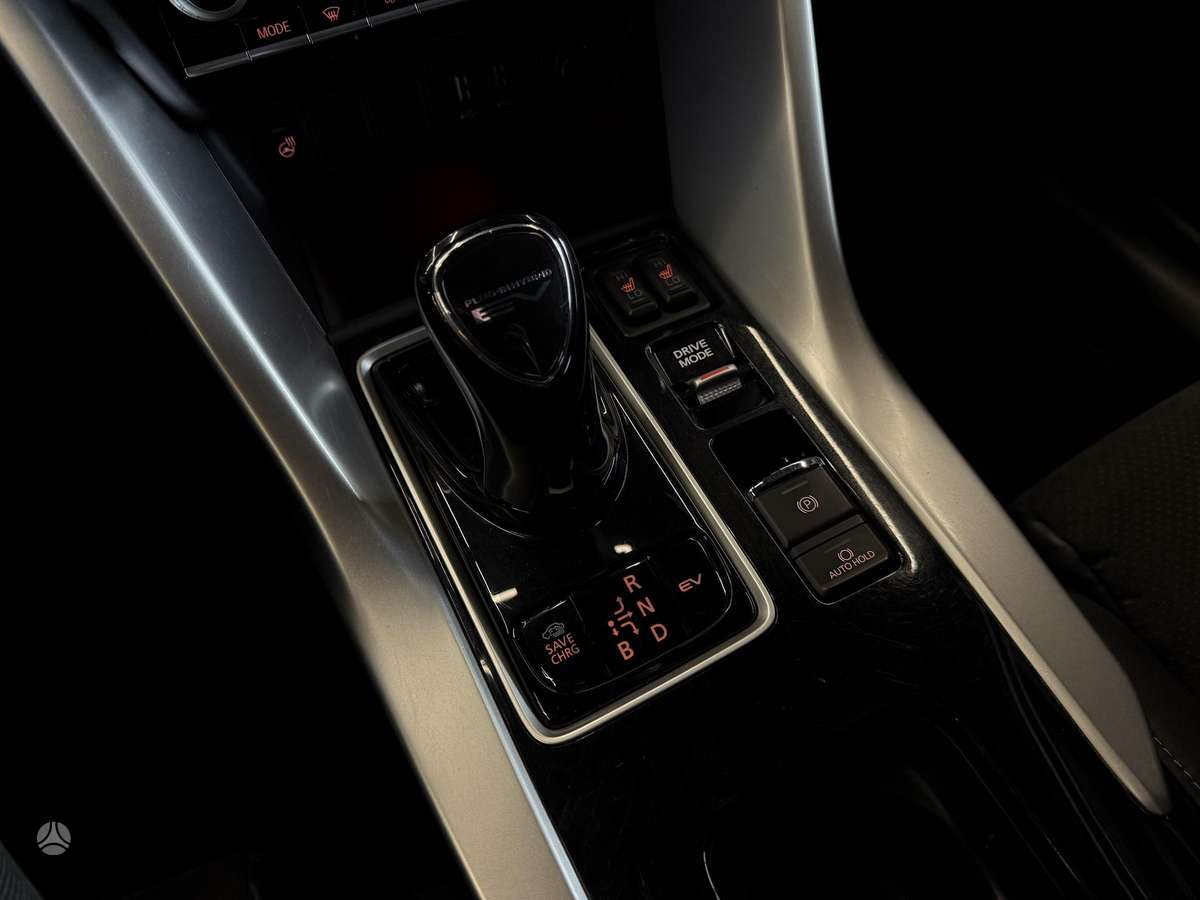 Mitsubishi Eclipse Cross, 2.4 l., mpv / minivan