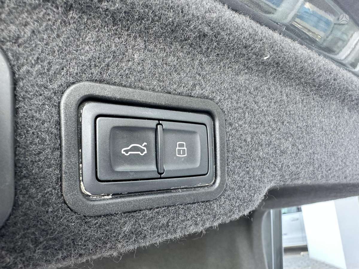 Audi S8, 4.0 l., Седан