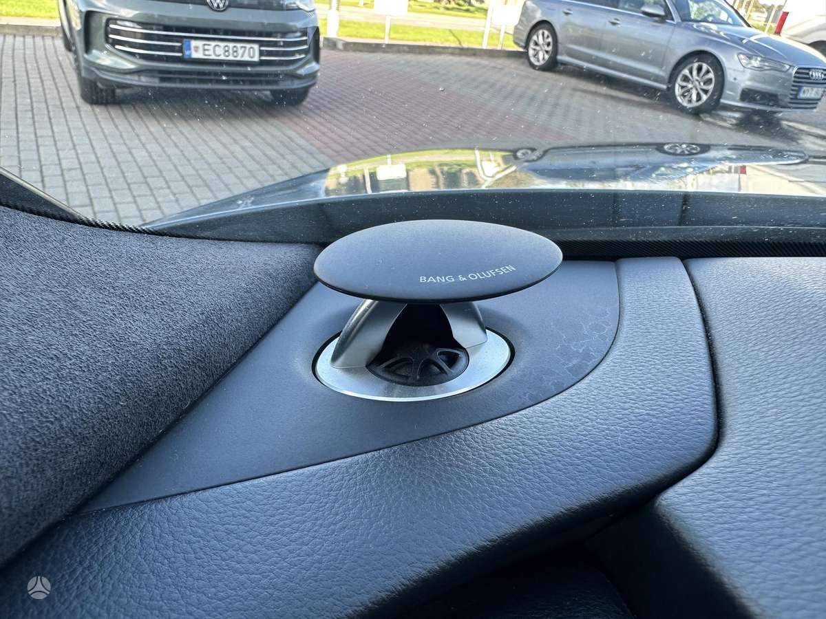 Audi S8, 4.0 l., Седан