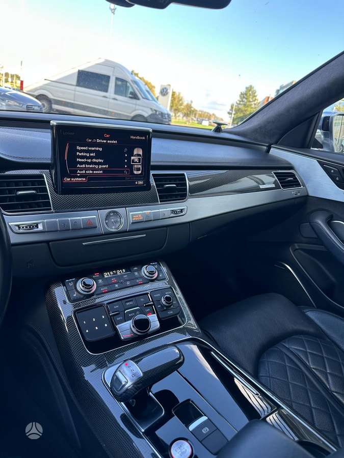 Audi S8, 4.0 l., saloon / sedan