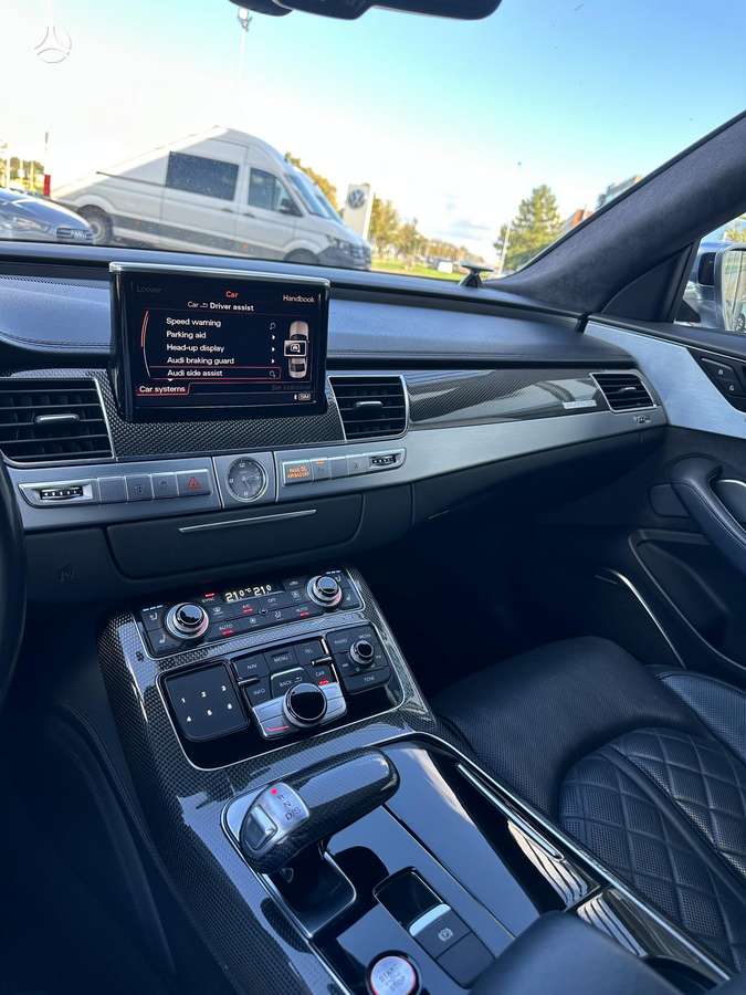 Audi S8, 4.0 l., Седан