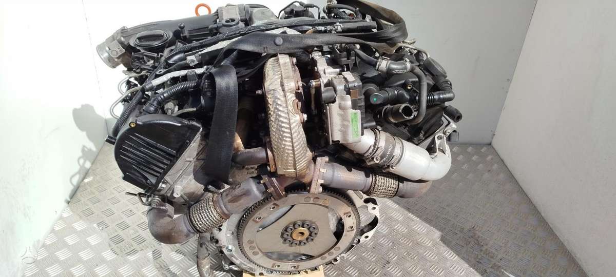 Audi Q7, CJG, двигатель