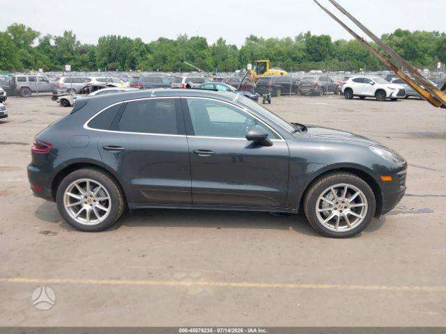 Porsche Macan - 3