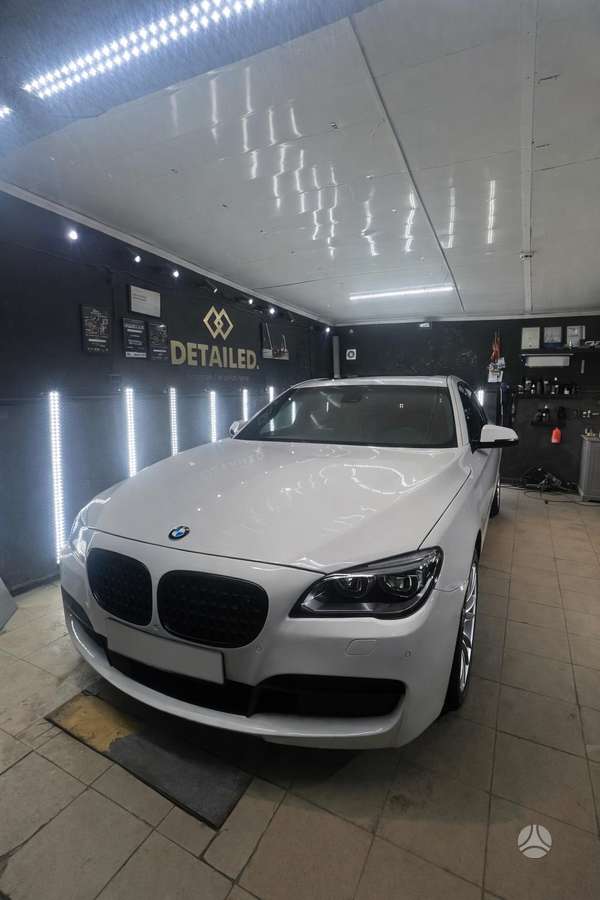 BMW 740, 3.0 l., Седан