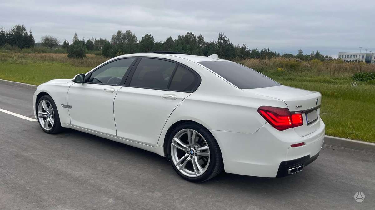 BMW 740, 3.0 l., Седан