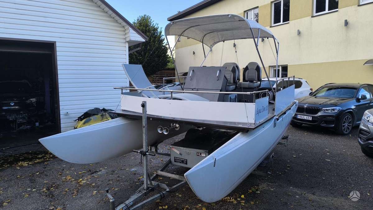 Eigenbau Katamaran, katamaranai / trimaranai