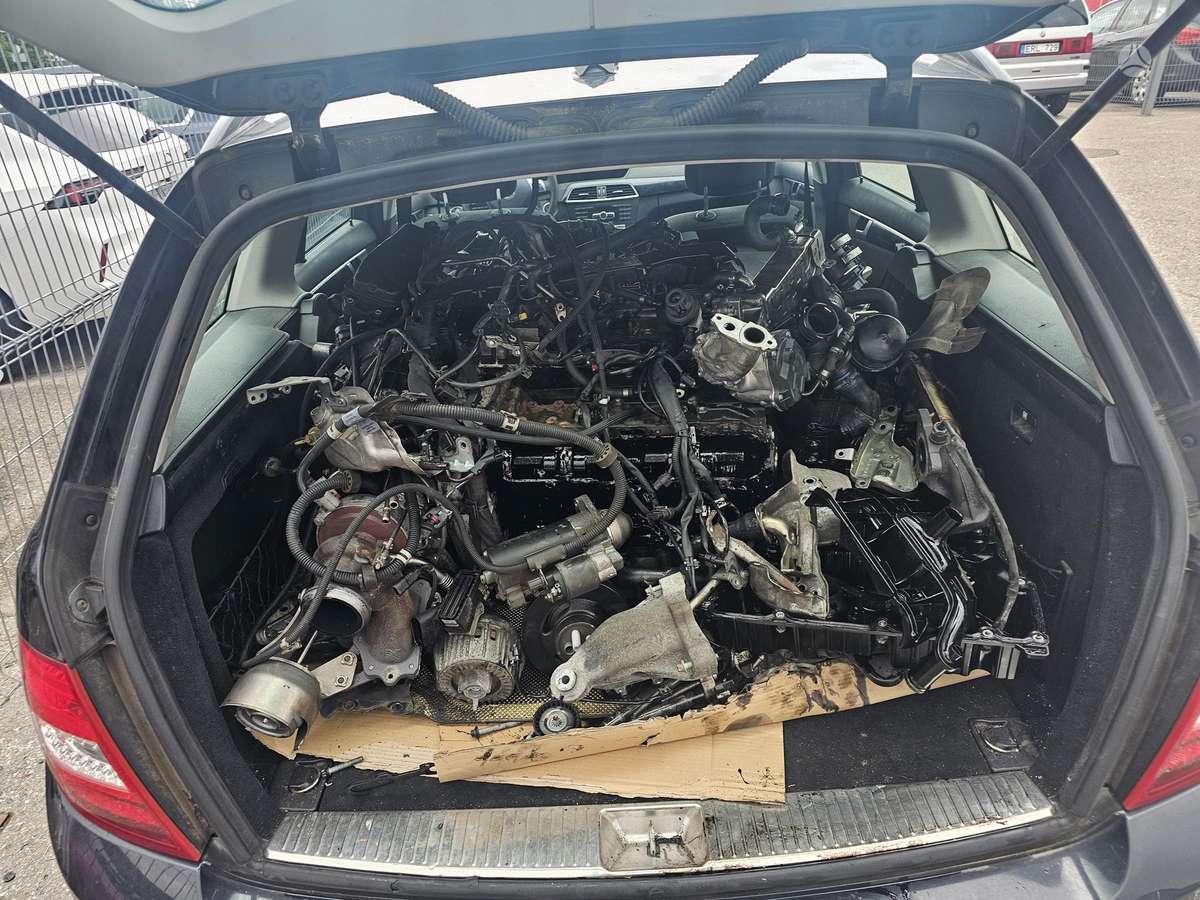 Mercedes-Benz C220