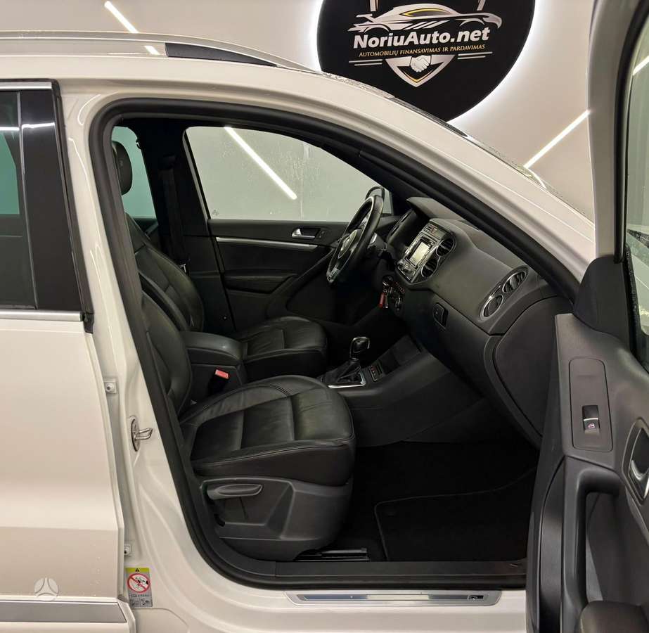 Volkswagen Tiguan - 5
