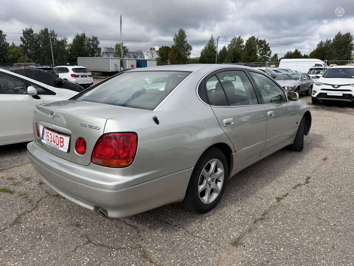 Lexus GS 300, 3.0 l., Седан