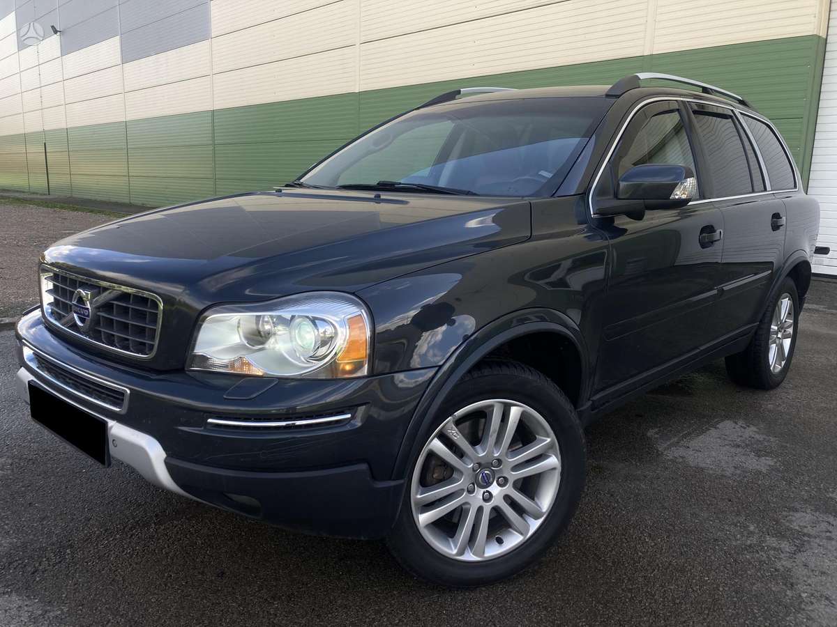 Volvo XC90 - 1