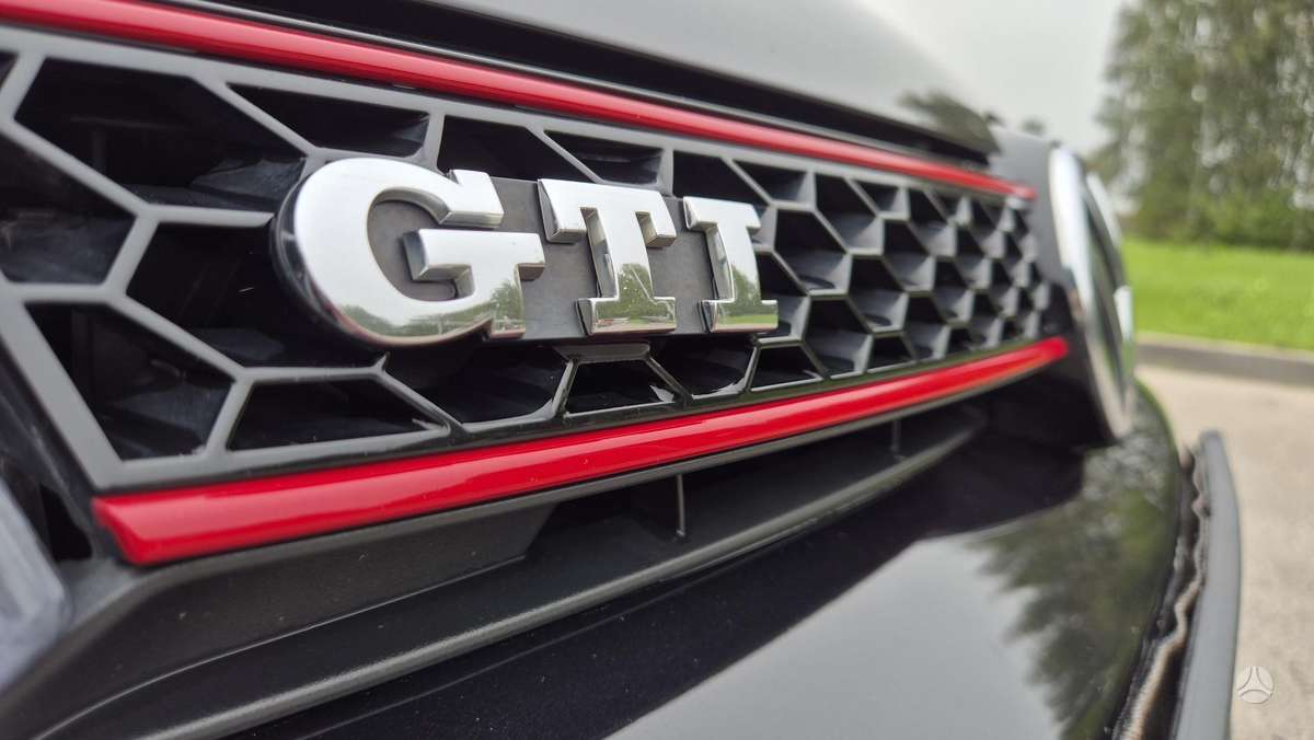 Volkswagen Golf - 7