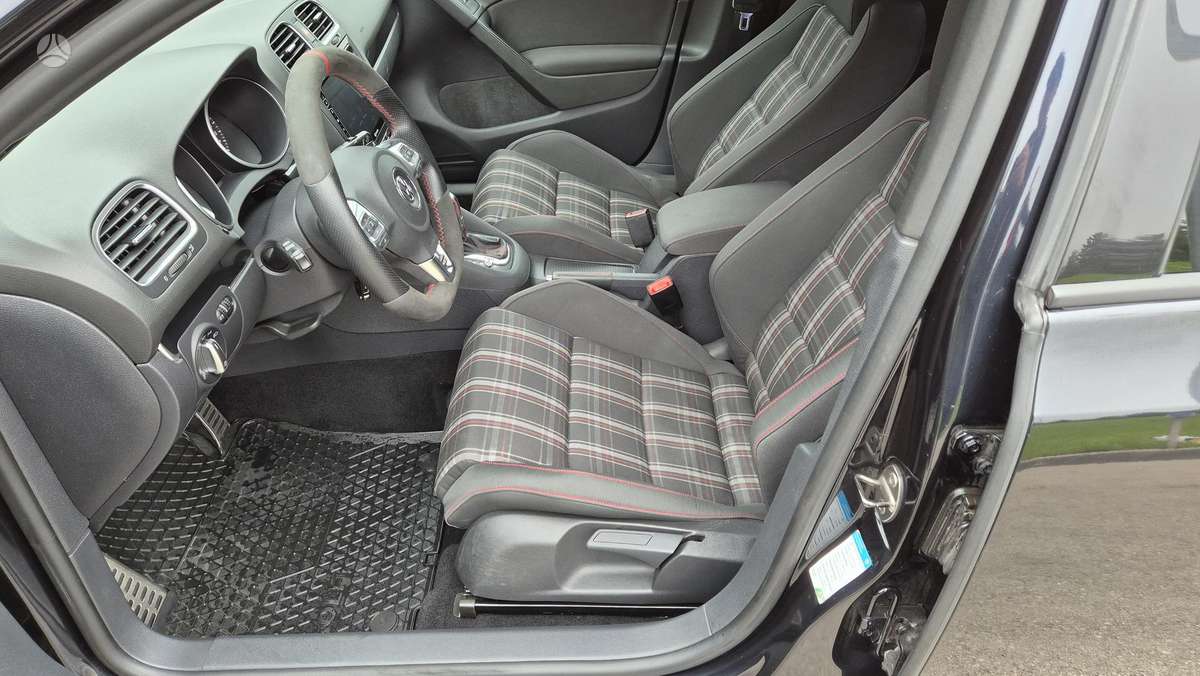 Volkswagen Golf, 2.0 l., Хэтчбек