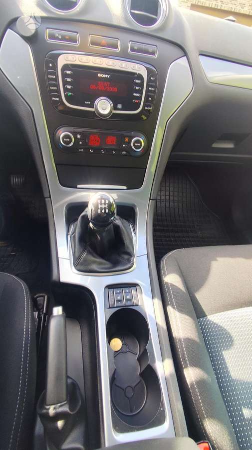 Ford Mondeo, 2.0 l., hatchback