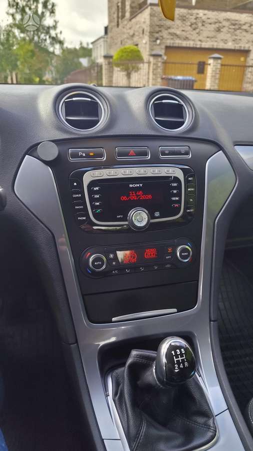 Ford Mondeo, 2.0 l., hatchback