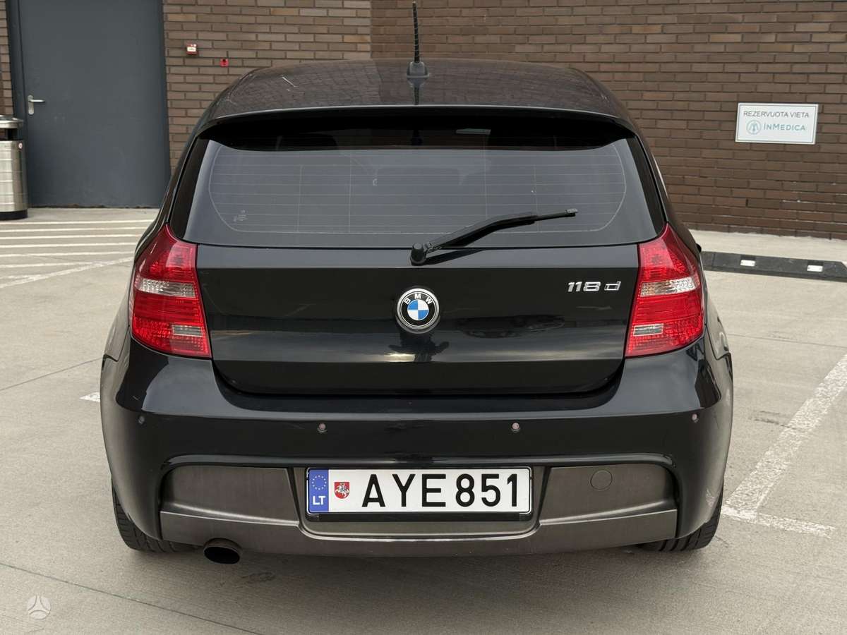 BMW 118, 2.0 l., hatchback
