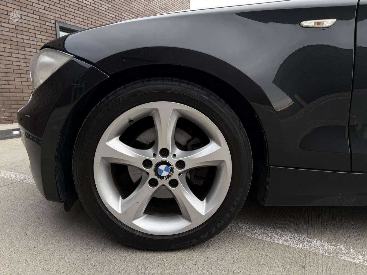BMW 118, 2.0 l., hatchback