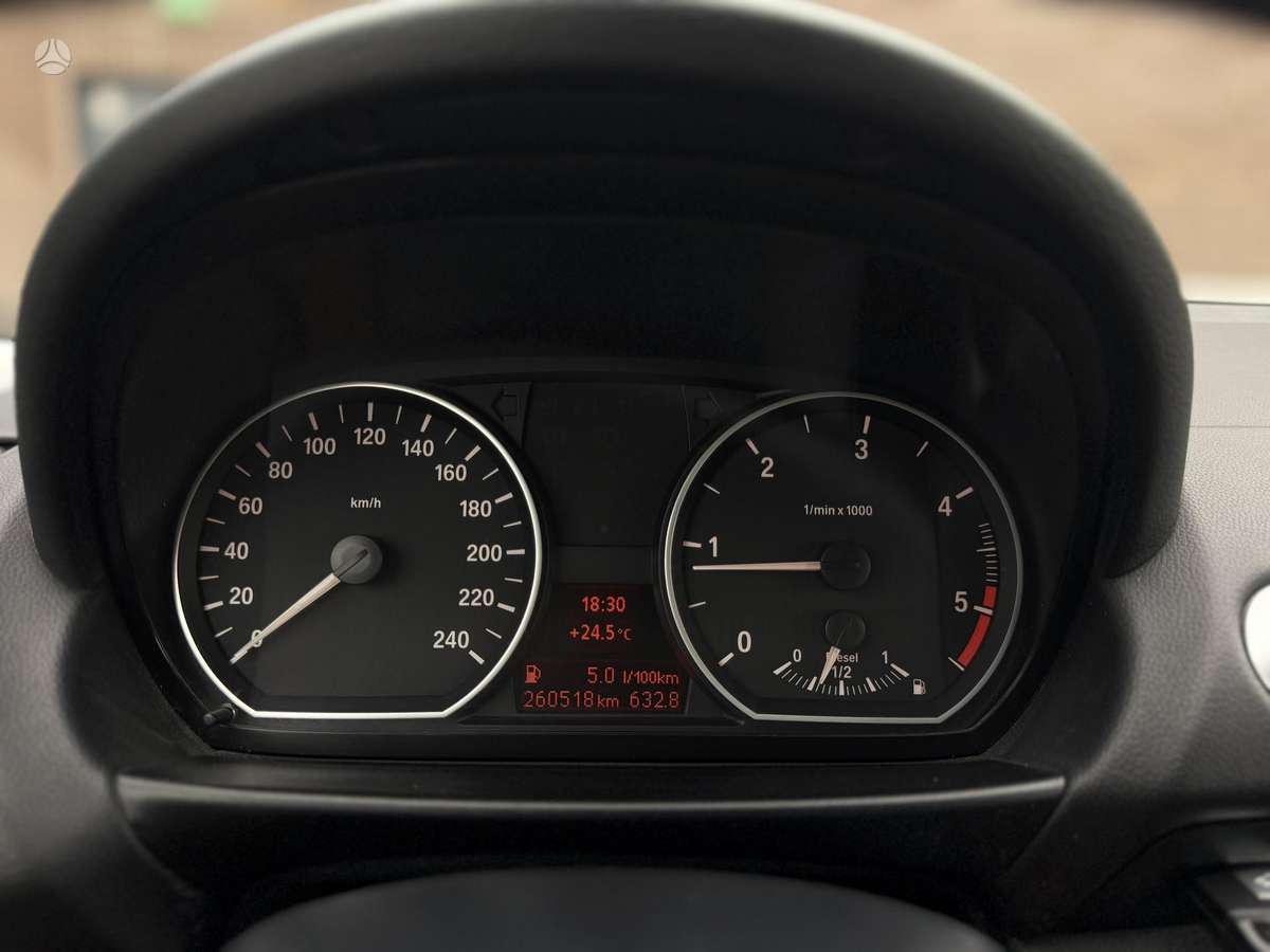 BMW 118, 2.0 l., hatchback