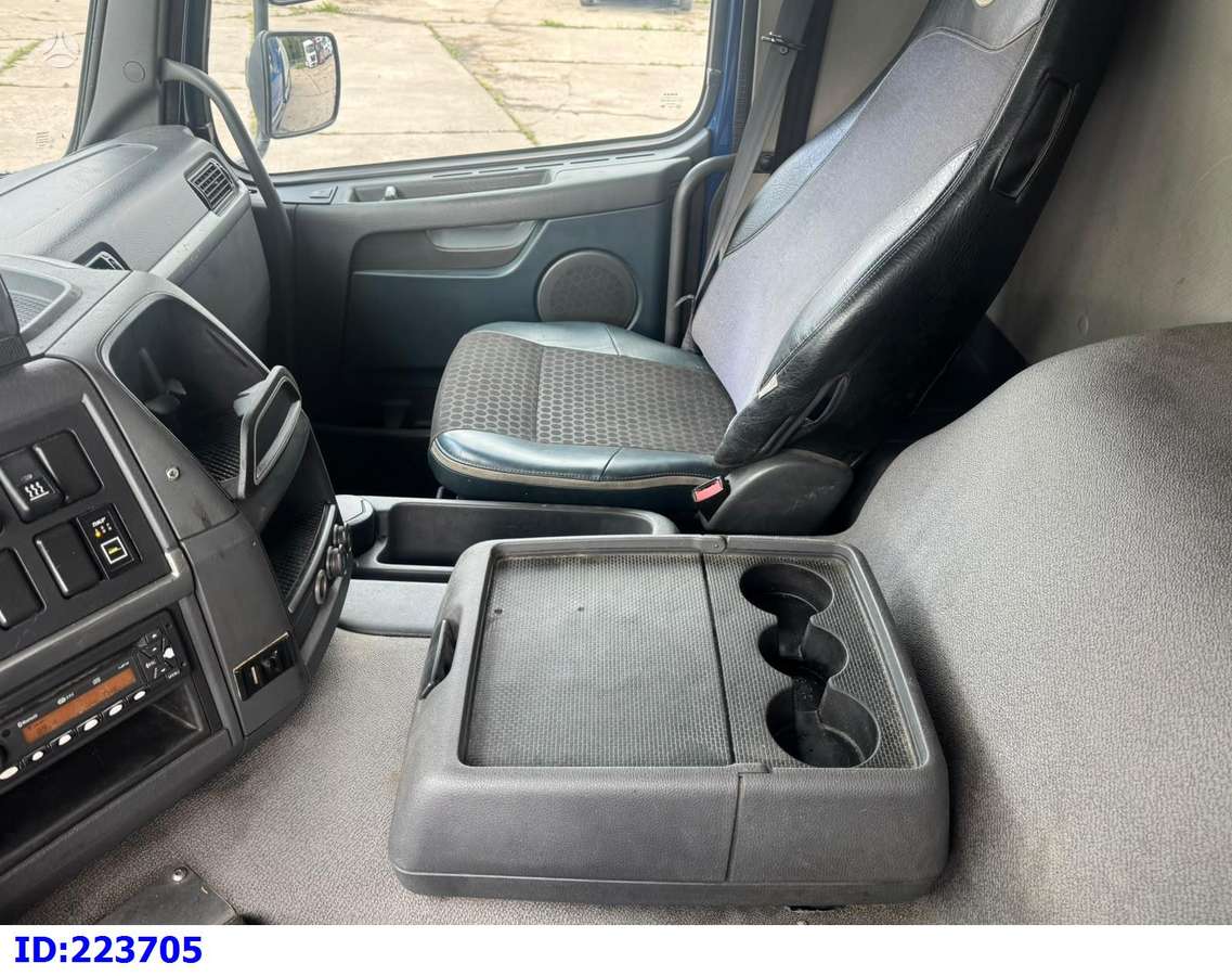 Volvo FMX 330 6x2, other