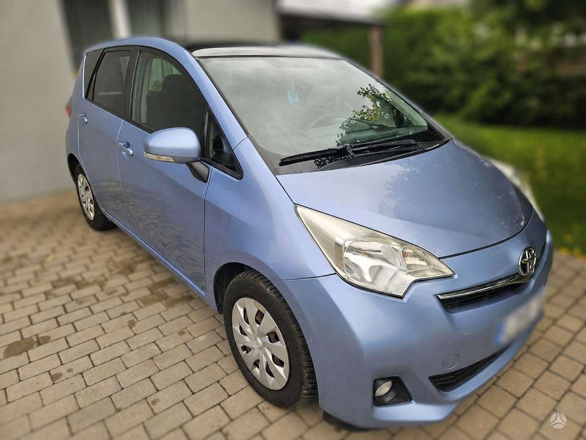 Toyota Verso-S - 3