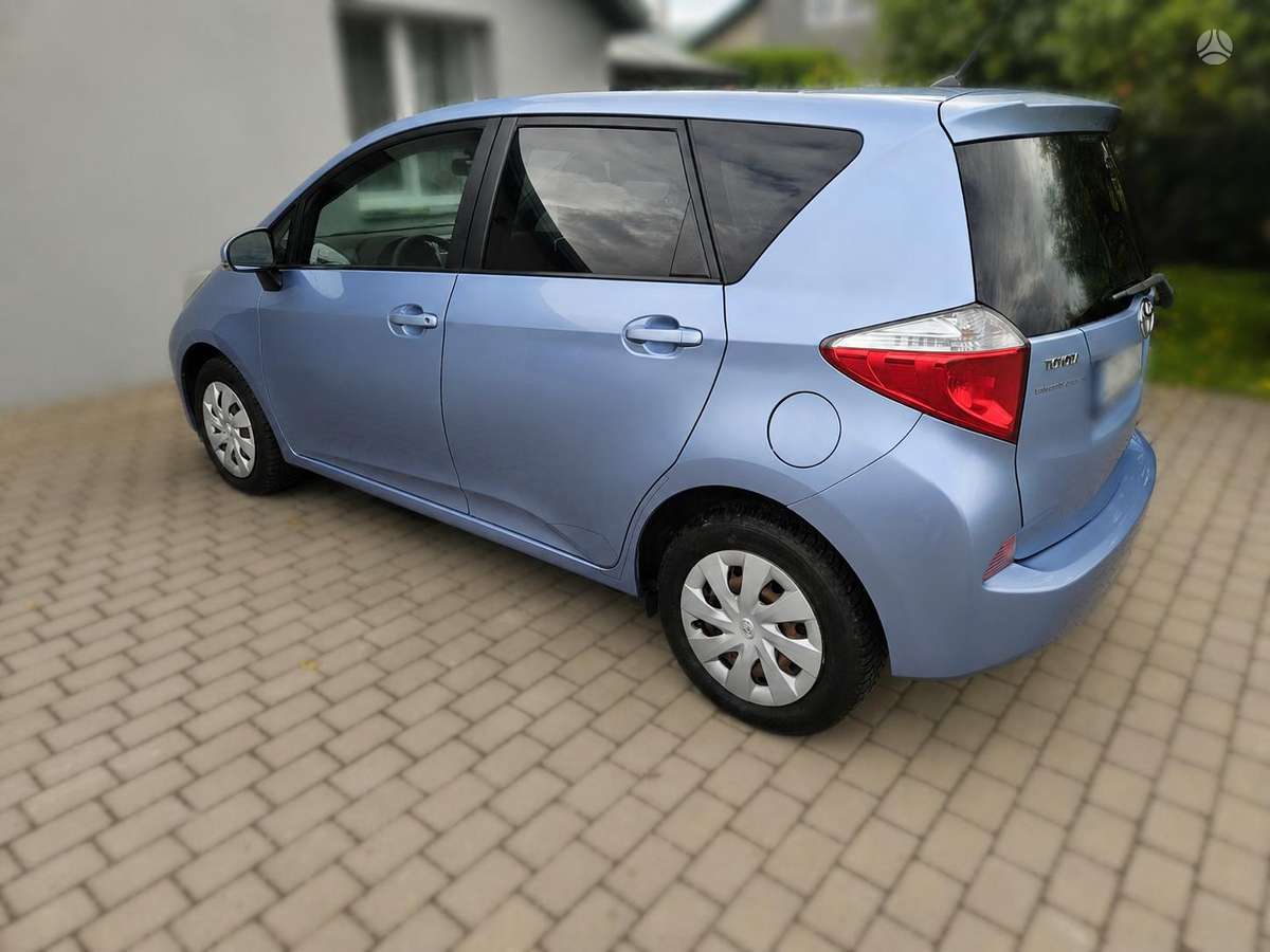 Toyota Verso-S - 5
