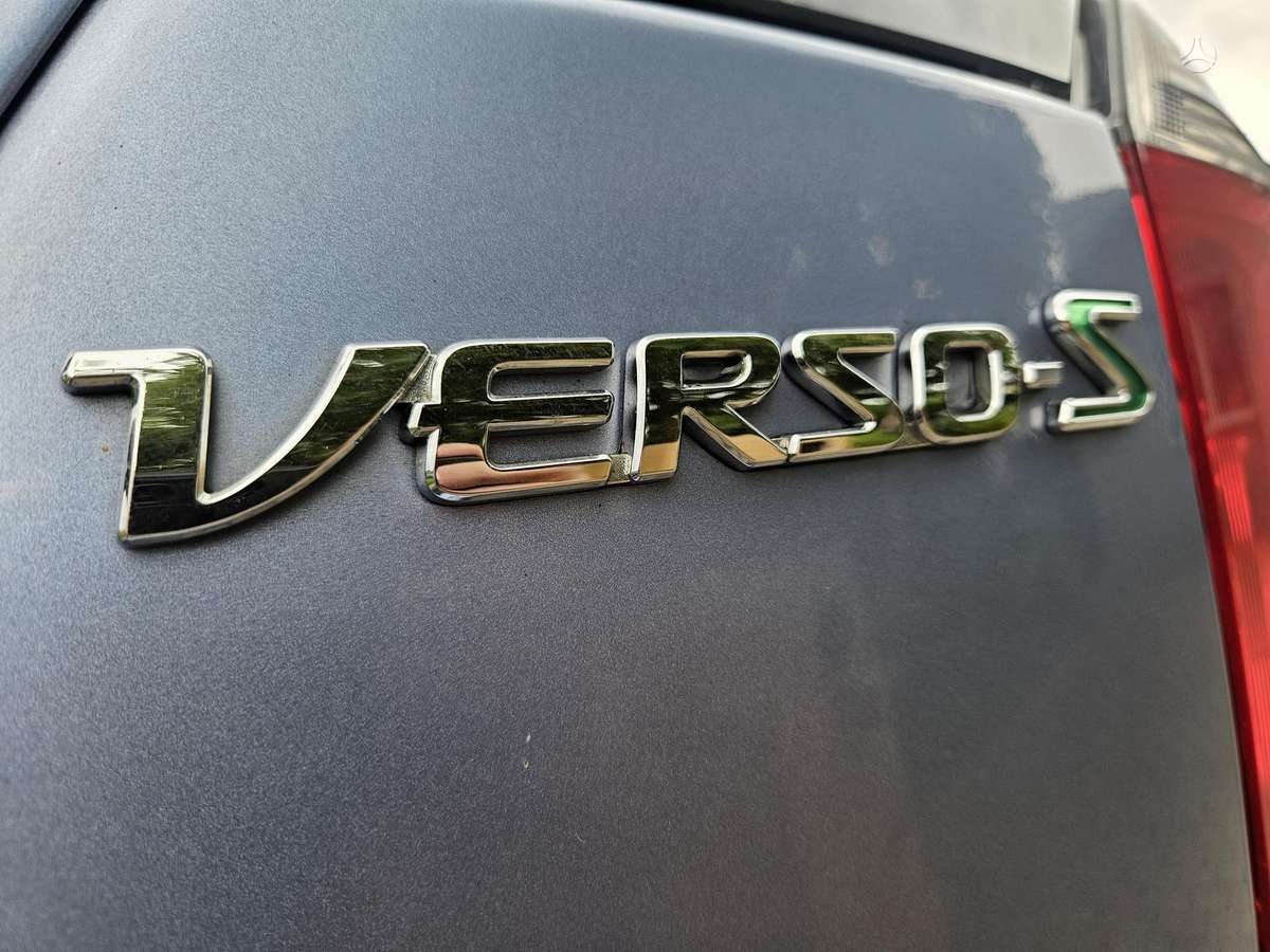 Toyota Verso-S - 7