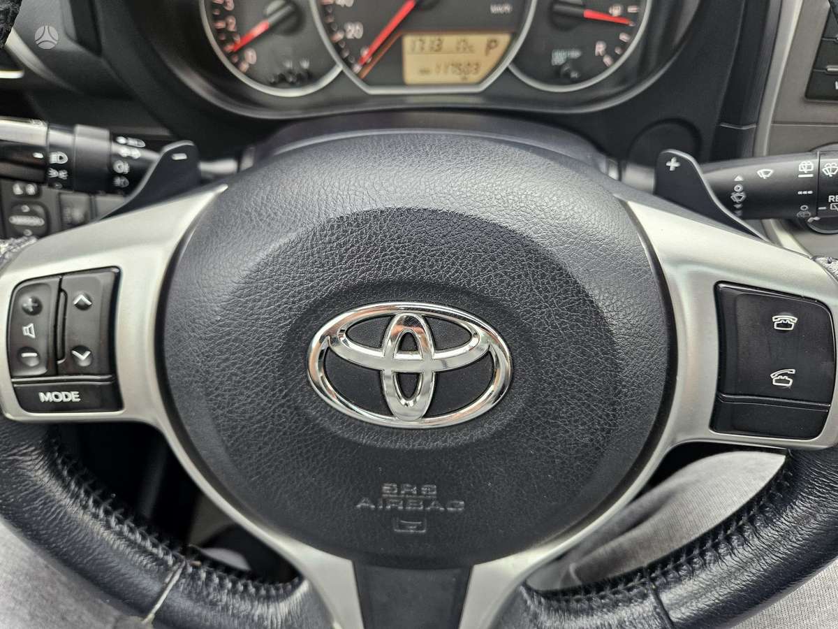 Toyota Verso-S - 10