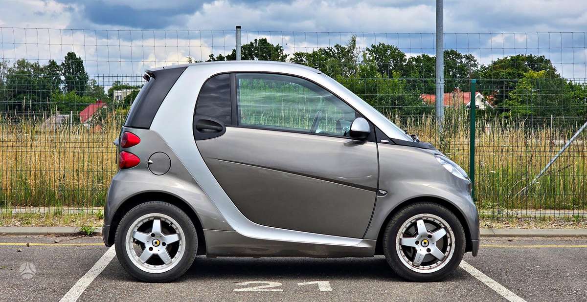Smart Fortwo Coupe - 8