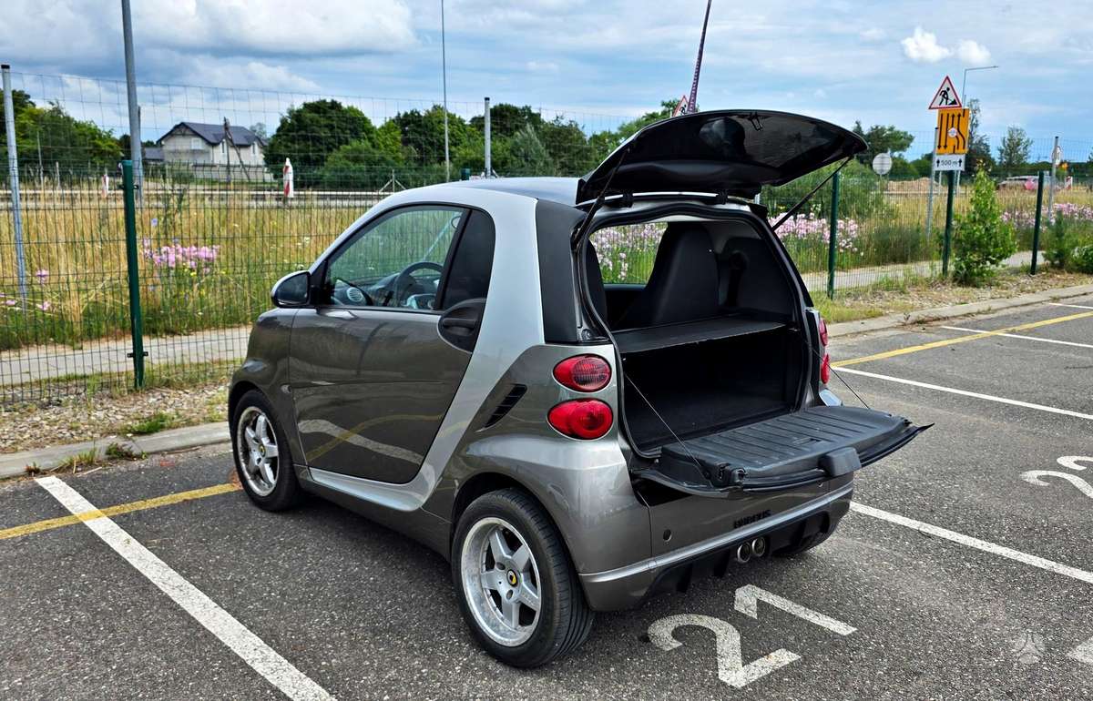 Smart Fortwo Coupe - 10