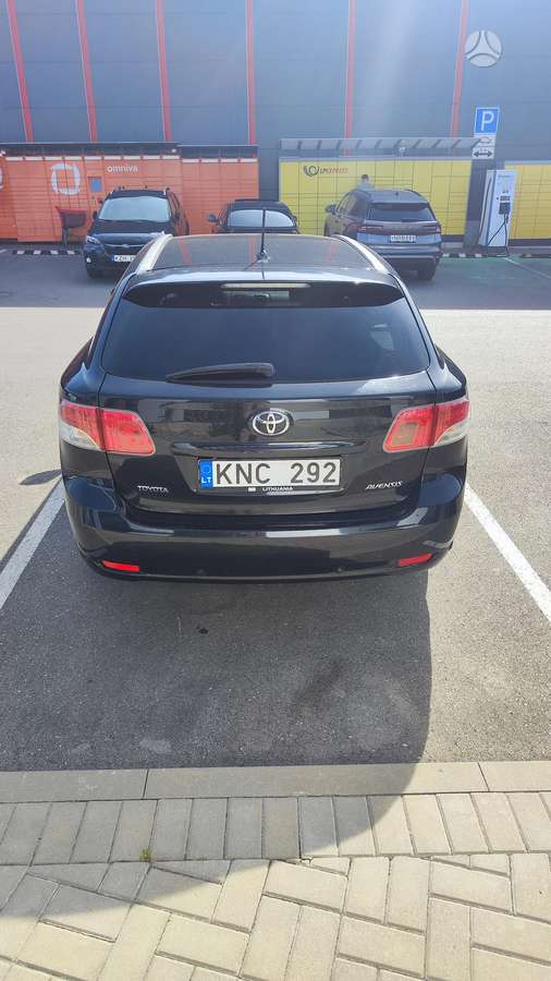 Toyota Avensis - 6