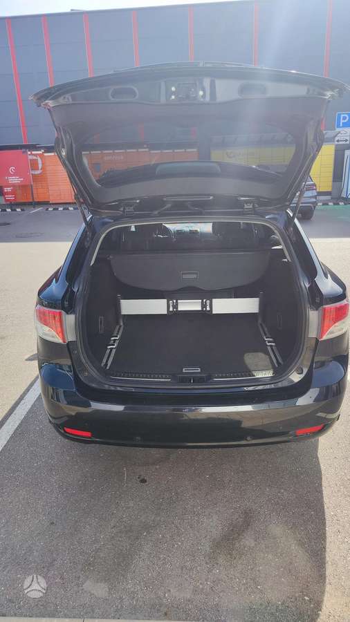 Toyota Avensis - 7