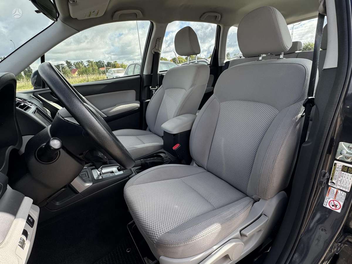 Subaru Forester, 2.5 l., off-road / crossover