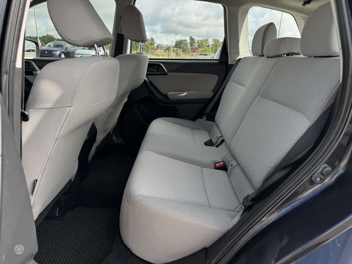 Subaru Forester, 2.5 l., off-road / crossover