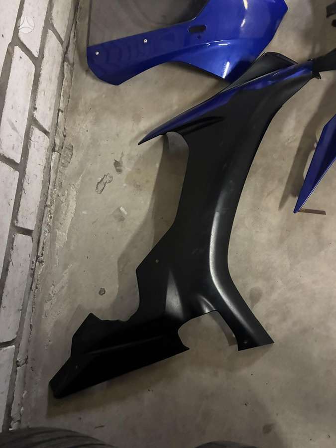 Yamaha R1, superbikes