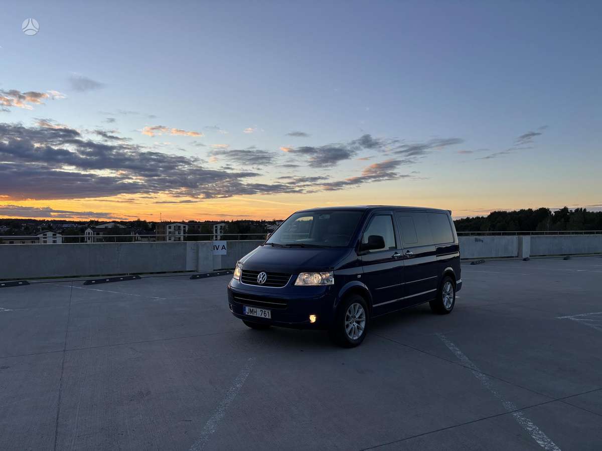 Volkswagen Multivan - 2