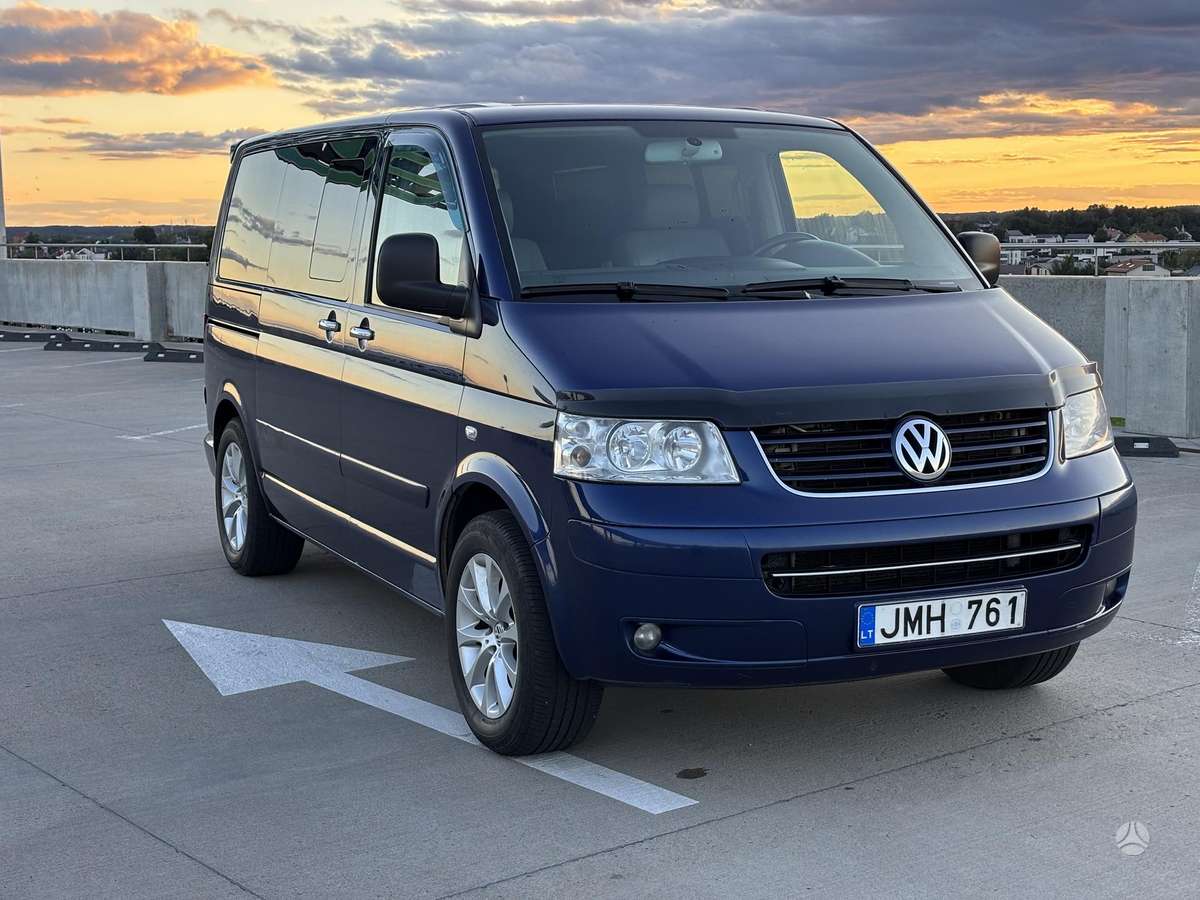 Volkswagen Multivan - 9
