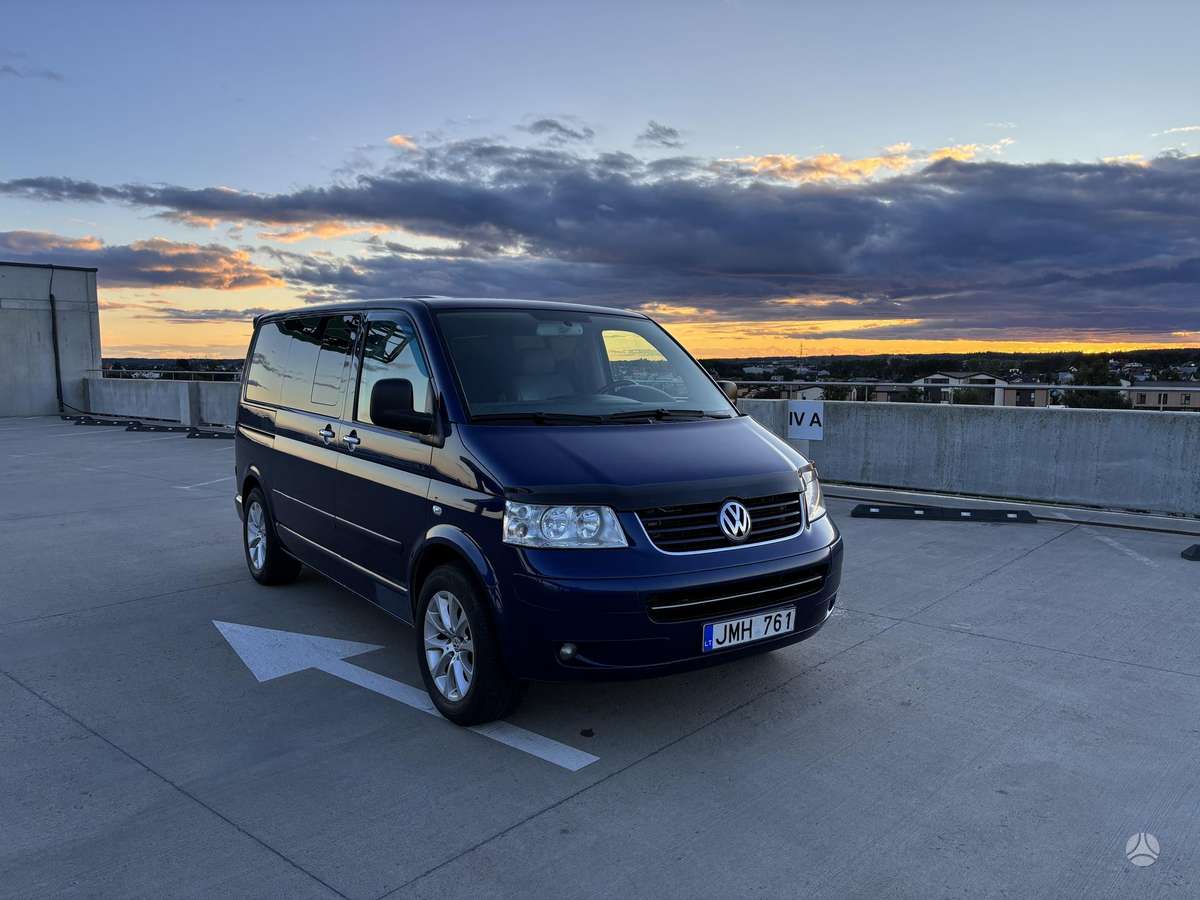 Volkswagen Multivan - 10