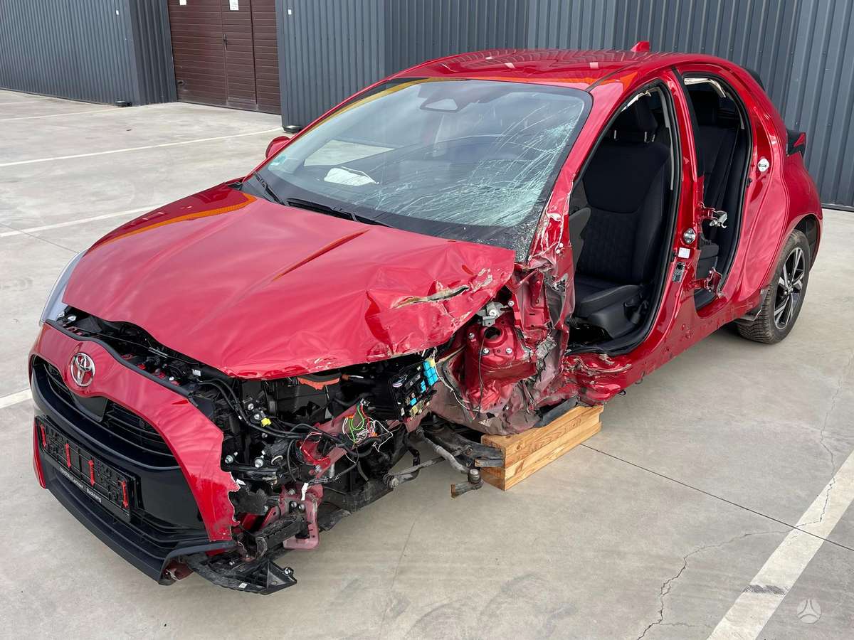 Toyota Yaris - 5