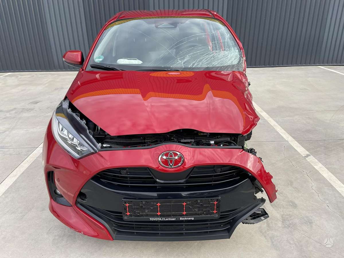 Toyota Yaris - 11