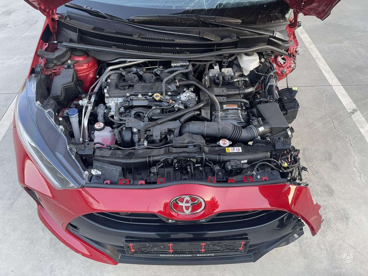 Toyota Yaris - 12
