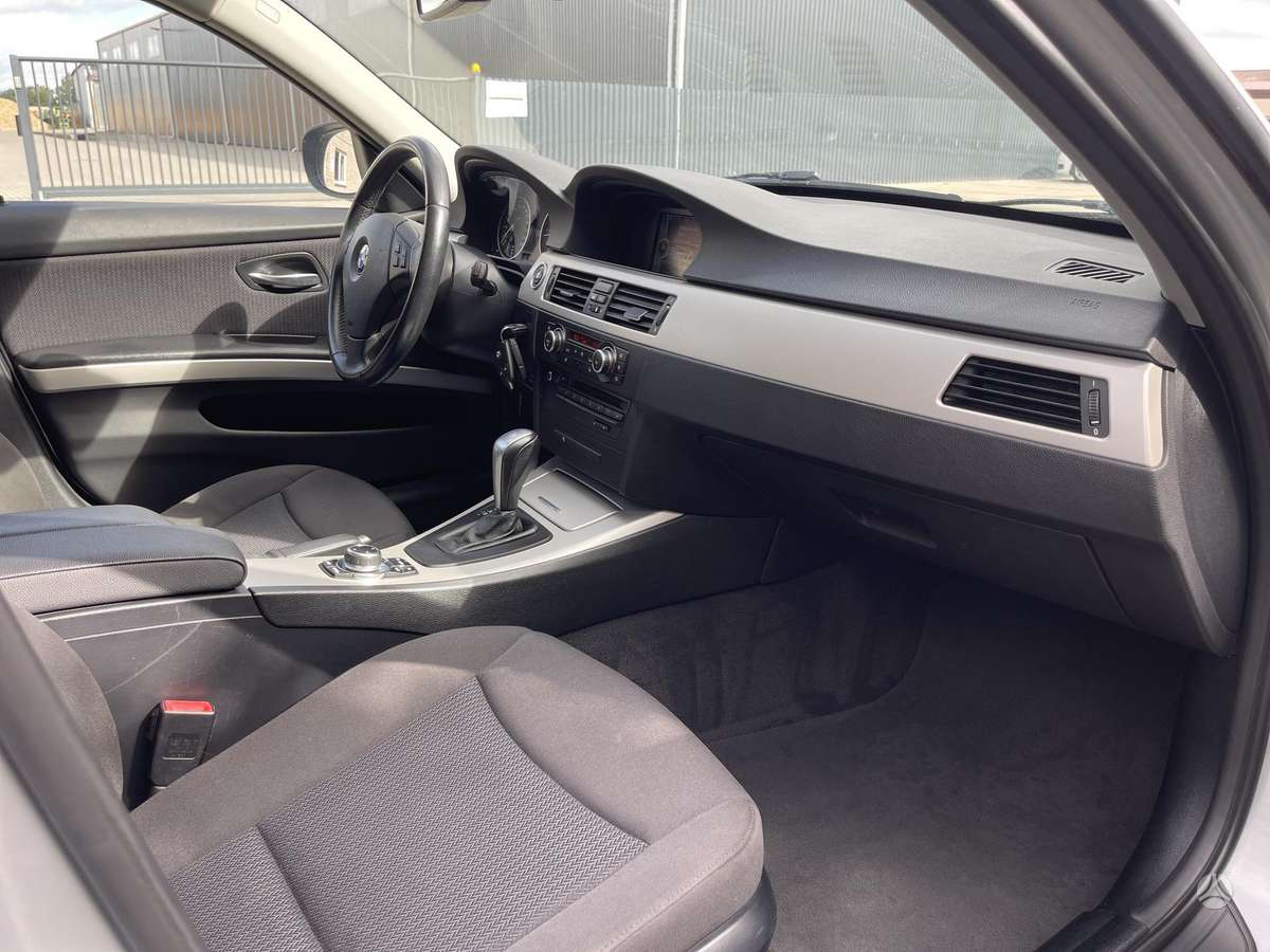 BMW 318, 2.0 l., Универсал