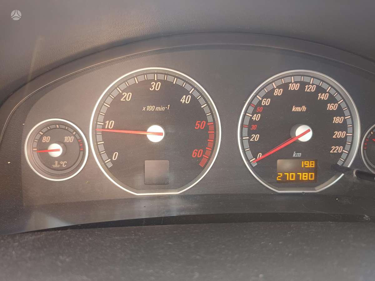 Opel Vectra, 2.2 l., Хэтчбек