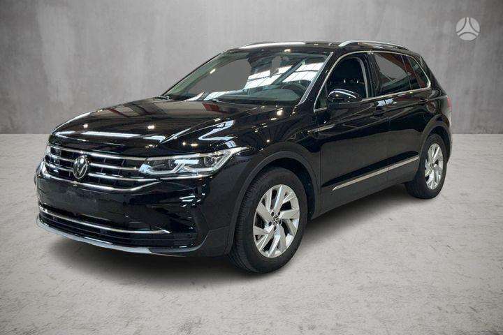 Volkswagen Tiguan - 1