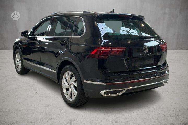 Volkswagen Tiguan - 4