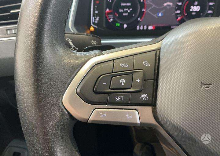 Volkswagen Tiguan - 9